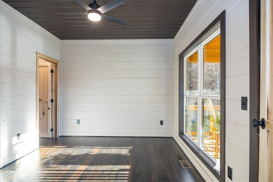 Exterior details and patio area of a home in , Talking Rock (Image 20).