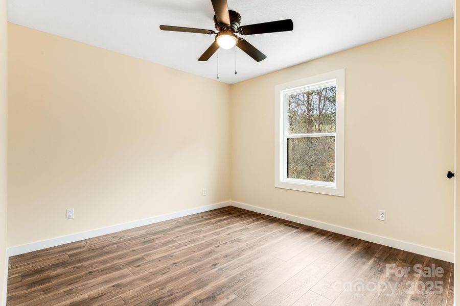 Spacious, unfurnished interior of a new home in , Weaverville (Image 18).