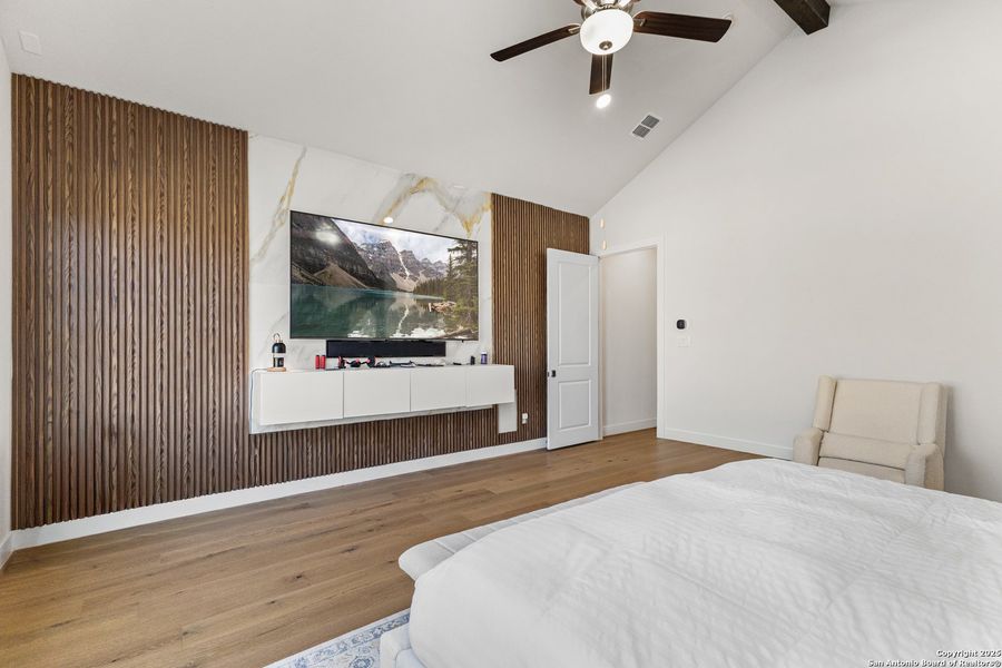 Image 44 of a home in .