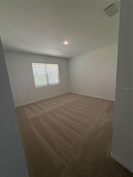 Spacious, unfurnished interior of a new home in Oakview, Apopka (Image 8).
