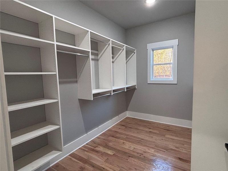 Spacious, unfurnished interior of a new home in , Jefferson (Image 32).