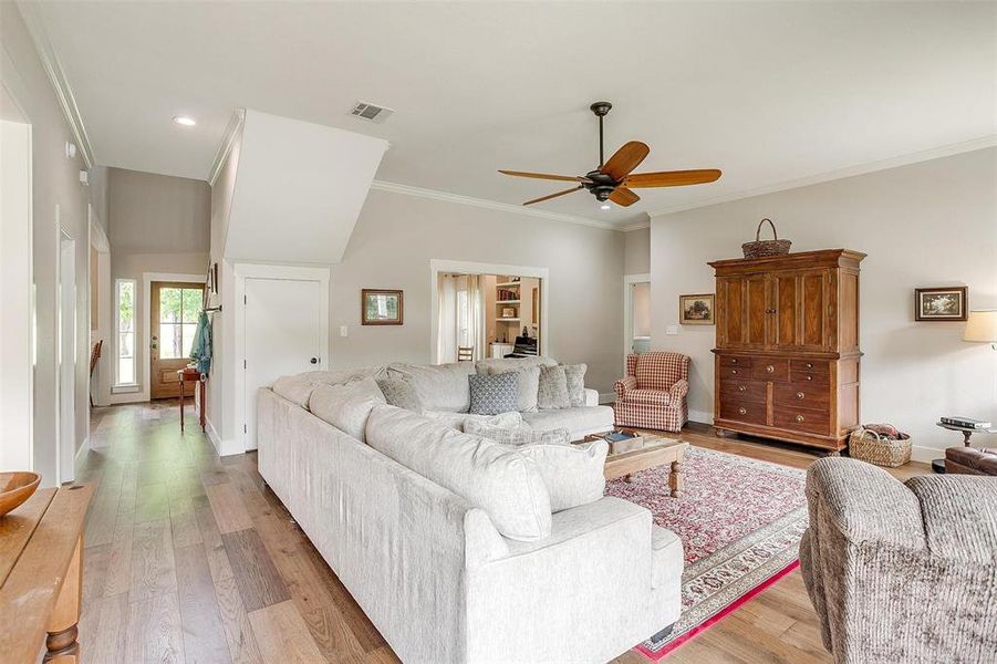 Large Living Room Large Living Room