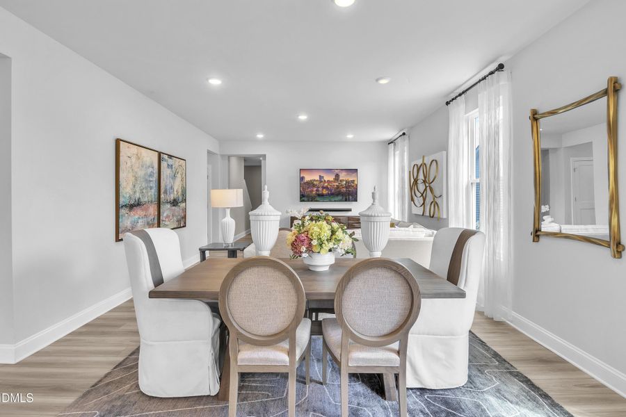 P_RAL_FAL_Mackintosh_Model_INT_EAT_3