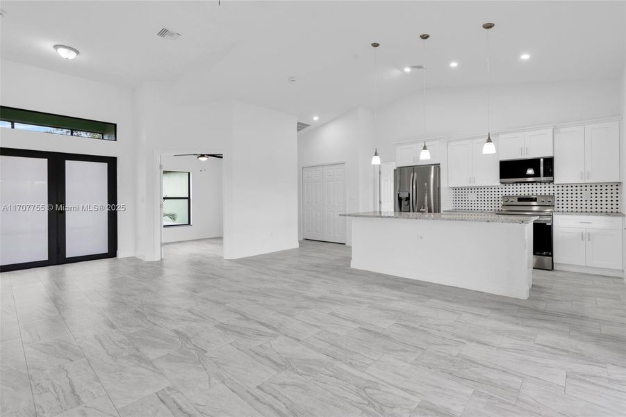 Spacious, unfurnished interior of a new home in , Labelle (Image 14). Spacious, unfurnished interior of a new home in , Labelle (Image 14).