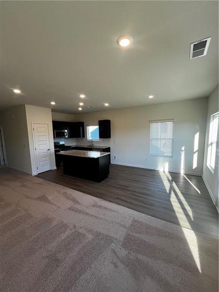 Spacious, unfurnished interior of a new home in Salacoa, Calhoun (Image 21).