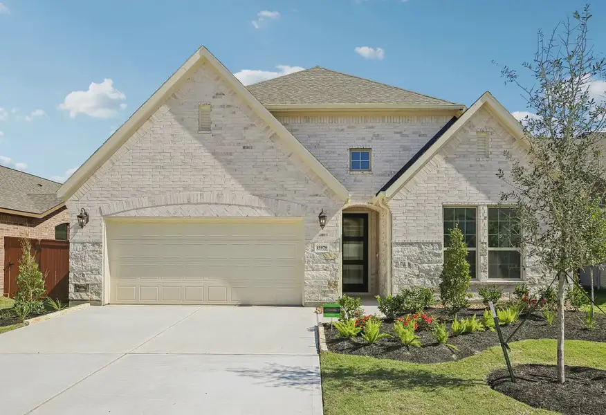 Plan 4019 Elevation D Exterior - 2 of 14 Plan 4019 Elevation D Exterior - 2 of 14