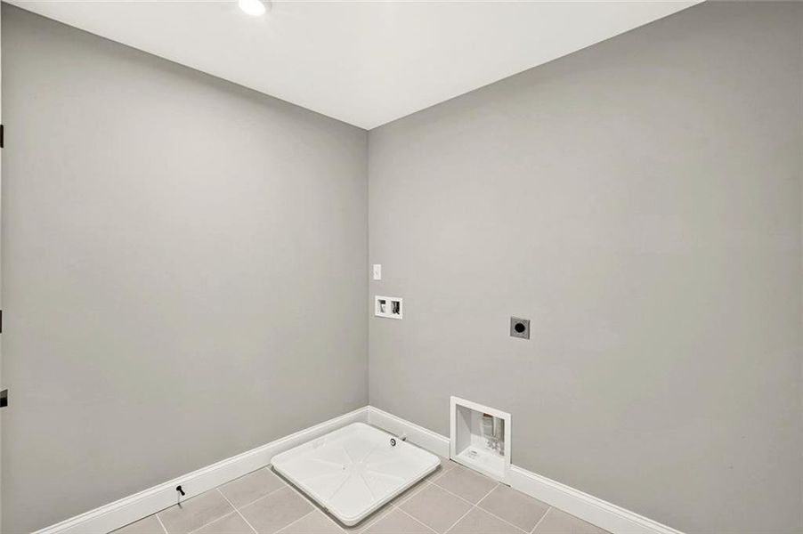Spacious, unfurnished interior of a new home in Hidden Fields, Hoschton (Image 31). Spacious, unfurnished interior of a new home in Hidden Fields, Hoschton (Image 31).