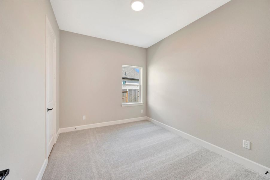 Spacious, unfurnished interior of a new home in ARTAVIA - Parkview Collection, Conroe (Image 30).