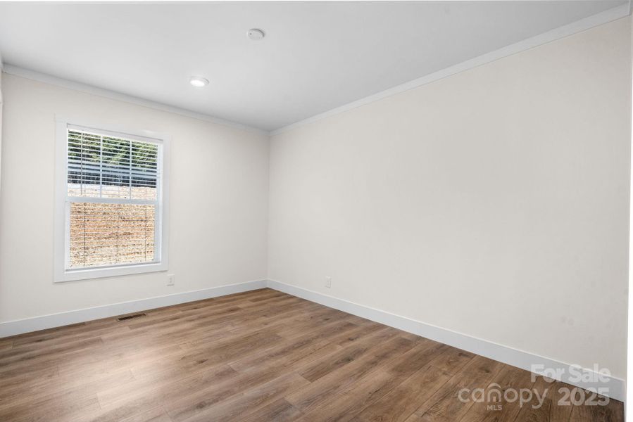 Spacious, unfurnished interior of a new home in , Statesville (Image 20).