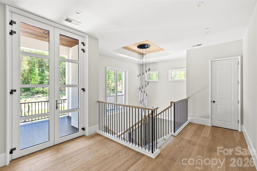 Spacious, unfurnished interior of a new home in , Davidson (Image 32).