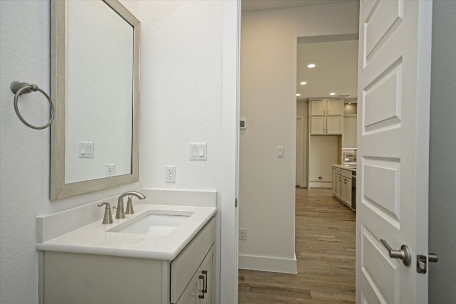 Representative furnished interior of a home built from the Ingram II by Giddens Homes in Whispering Wind, Bertram (Image 17).