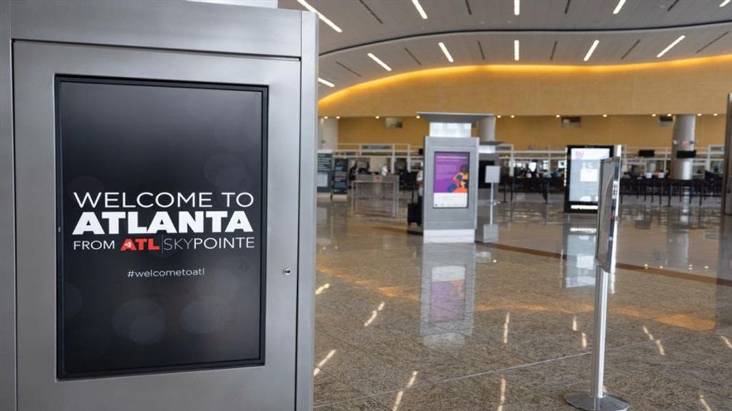 Image 47 of a home in Pointe Park.