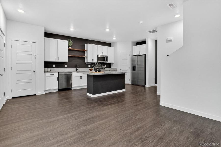 Spacious, unfurnished interior of a new home in , Johnstown (Image 13).