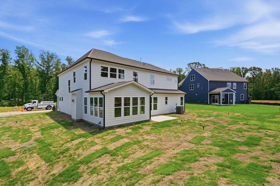Exterior details and patio area of a home in Rone Creek, Waxhaw (Image 19).