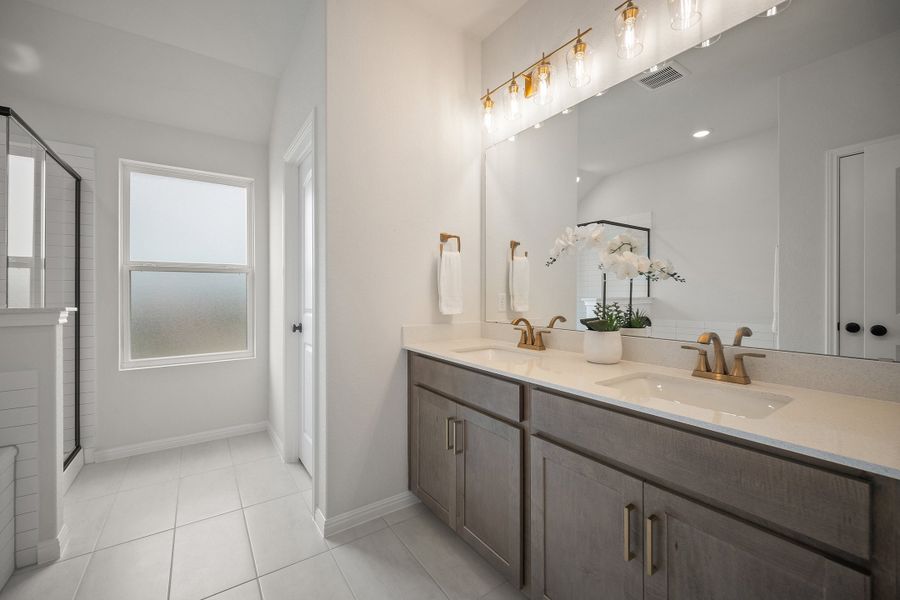 Representative furnished interior of a home built from the Sierra by Ashton Woods in Berry Creek Highlands, Georgetown (Image 31).