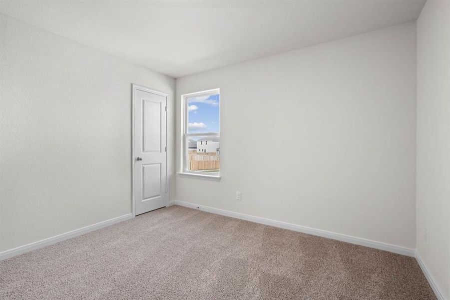 Spacious, unfurnished interior of a new home in Big Sky Estates, Ponder (Image 10).