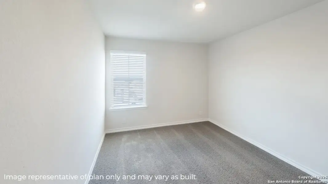 Spacious, unfurnished interior of a new home in Brookstone Creek, San Antonio (Image 22).