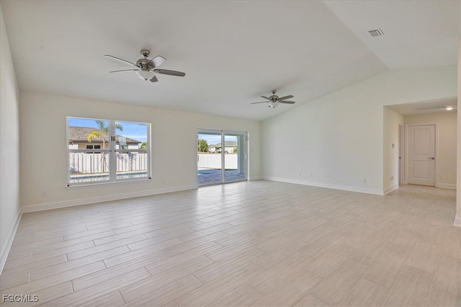 Spacious, unfurnished interior of a new home in Cape Coral, Cape Coral (Image 15).