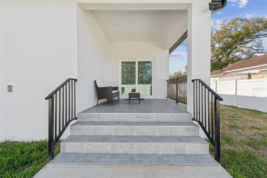 Exterior details and patio area of a home in , Tampa (Image 33).