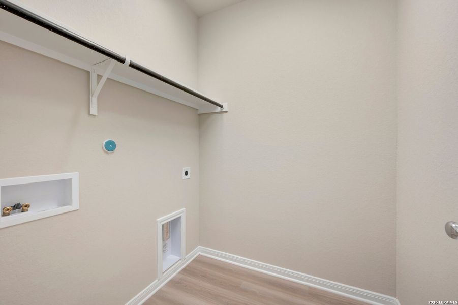 Spacious, unfurnished interior of a new home in Agave, San Antonio (Image 32). Spacious, unfurnished interior of a new home in Agave, San Antonio (Image 32).