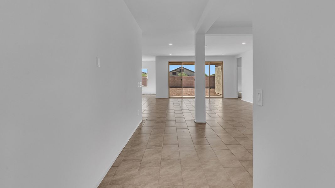 Representative unfurnished interior of a home built from the Pearl by D.R. Horton in Saguaro Bloom, Marana (Image 28).