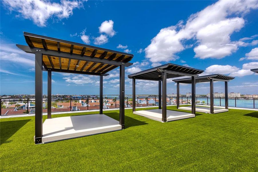 Community amenities in , Madeira Beach (Image 60).