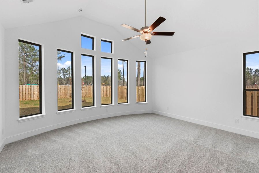 Spacious, unfurnished interior of a new home in Colton, Todd Mission (Image 19).