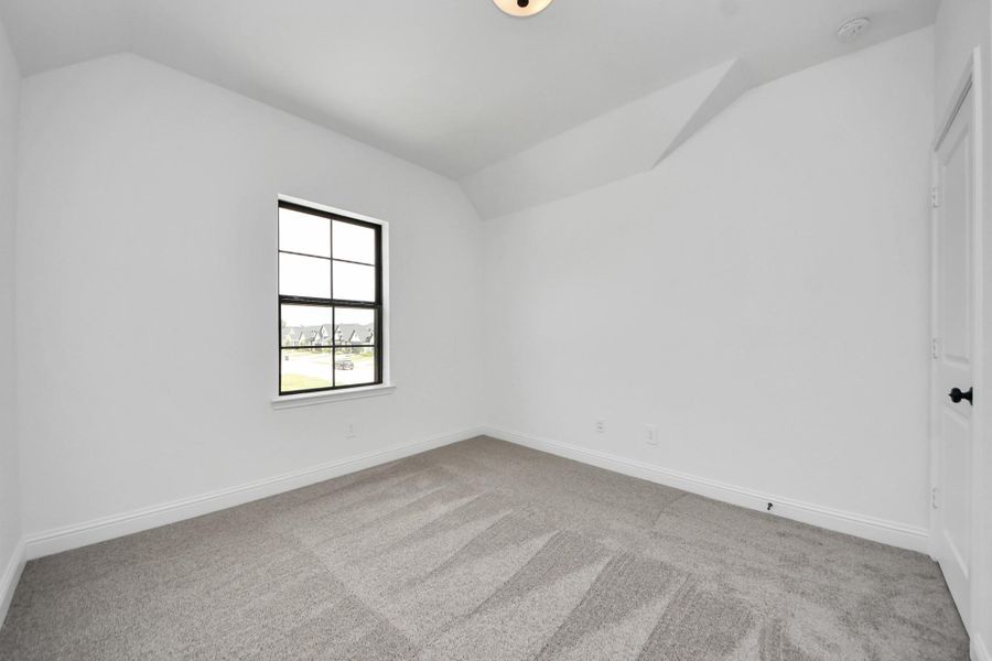 Spacious, unfurnished interior of a new home in , Missouri City (Image 37).
