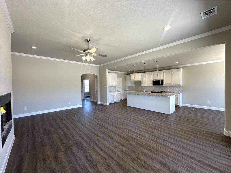 Spacious, unfurnished interior of a new home in , Cleburne (Image 8). Spacious, unfurnished interior of a new home in , Cleburne (Image 8).