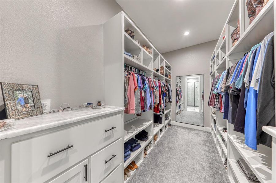Furnished interior view inside a new home in , Weatherford (Image 11).