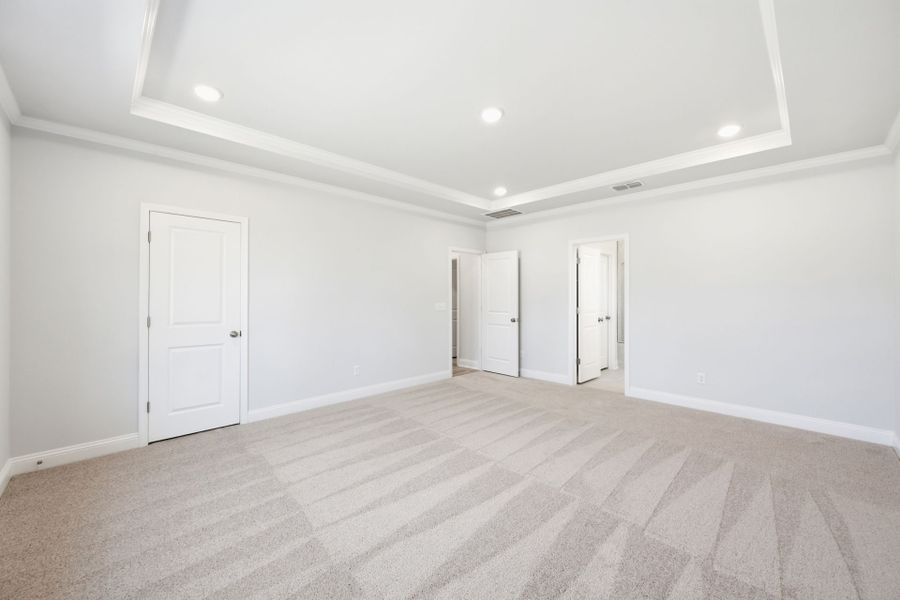 Spacious, unfurnished interior of a new home in Carriage Estates, Lexington (Image 39).