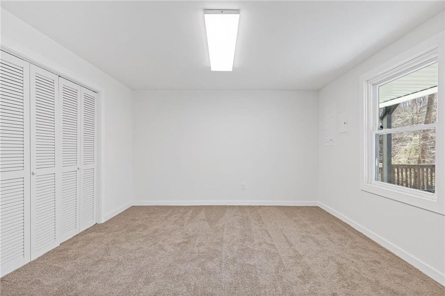 Spacious, unfurnished interior of a new home in , Gainesville (Image 59).