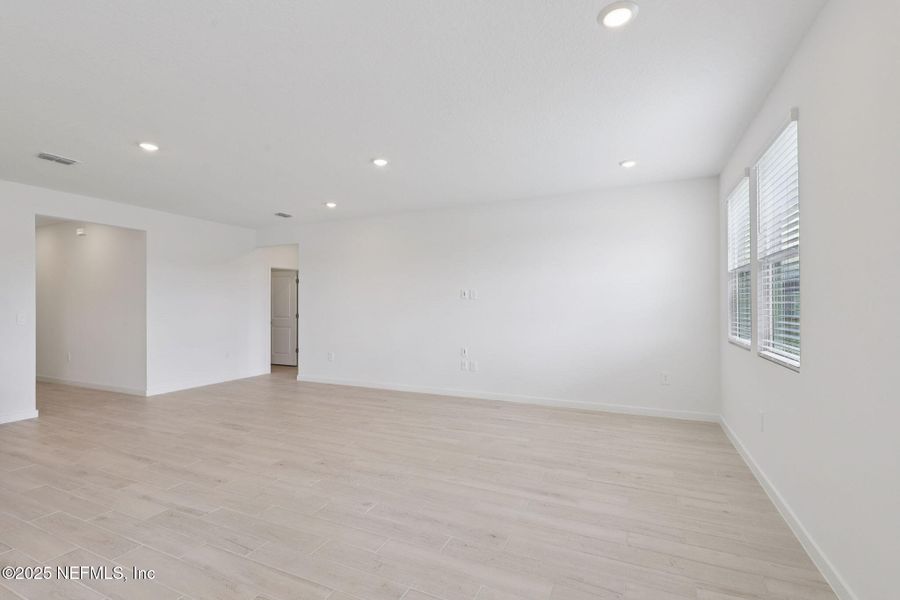 Spacious, unfurnished interior of a new home in Cypress Meadows - Signature Series, Jacksonville (Image 12).