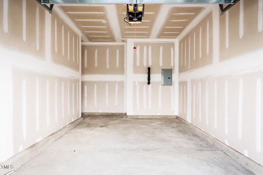 VNF-Lot 47-Aurora (16) VNF-Lot 47-Aurora (16)