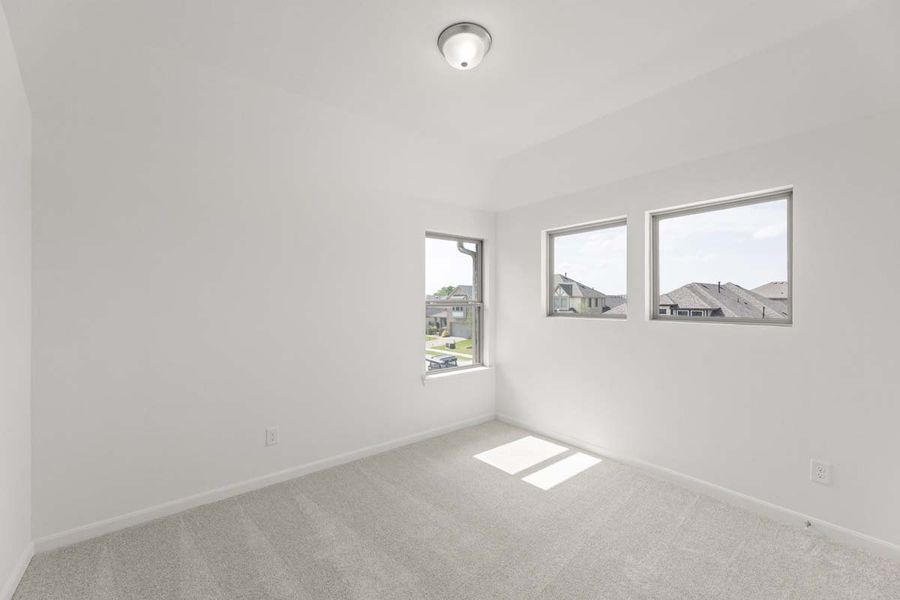 Spacious, unfurnished interior of a new home in Meadow Run, Melissa (Image 34).