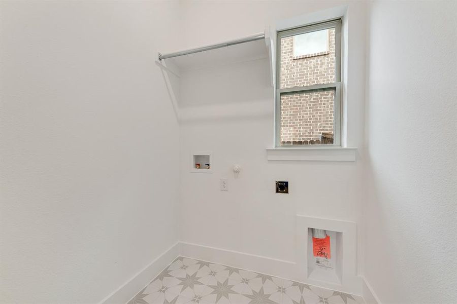 Spacious, unfurnished interior of a new home in Edgewater, Royse City (Image 21). Spacious, unfurnished interior of a new home in Edgewater, Royse City (Image 21).