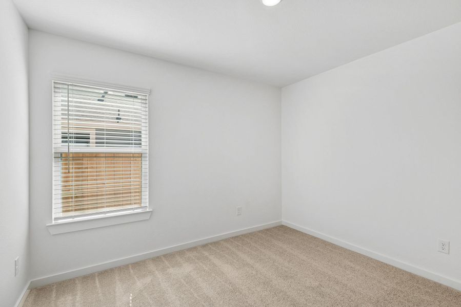 Spacious, unfurnished interior of a new home in Ambrose, La Marque (Image 31).