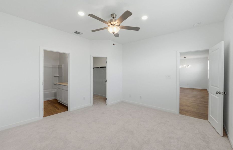 Spacious, unfurnished interior of a new home in Alto, San Marcos (Image 28).