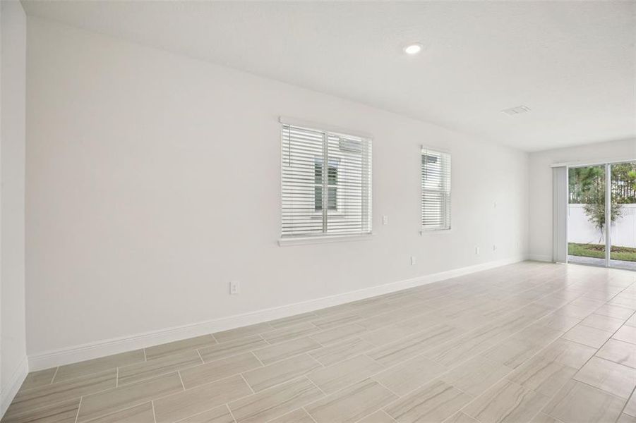 Spacious, unfurnished interior of a new home in Cyrene at Minneola - Villas, Minneola (Image 21).