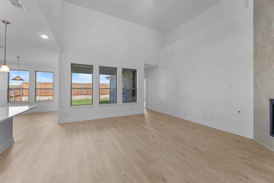 4br New Home in Anna, TX.  - Slide 19