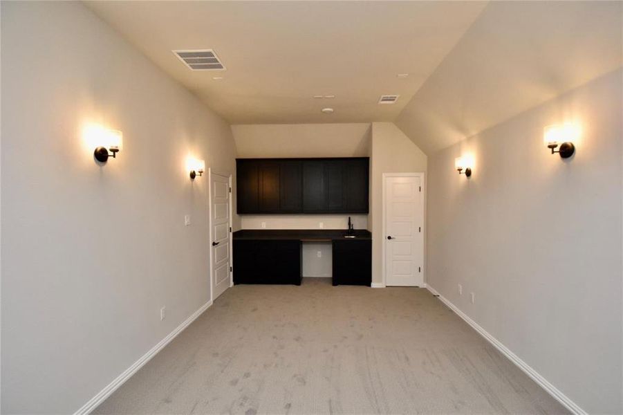 Spacious, unfurnished interior of a new home in , Prosper (Image 12).