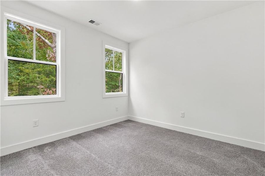 Spacious, unfurnished interior of a new home in , Jasper (Image 49).
