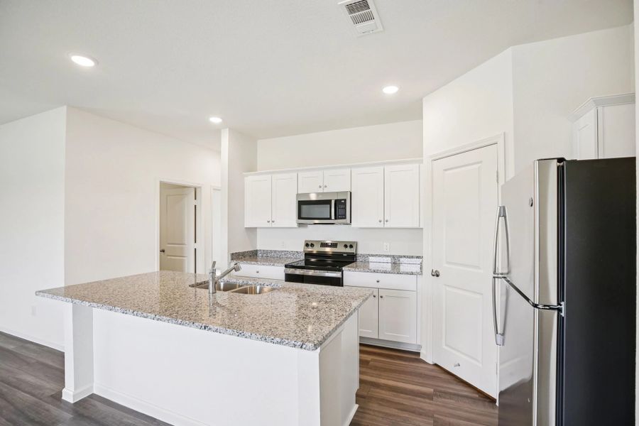 Representative furnished interior of a home built from the Glimmer by Starlight Homes in Spring Creek Trails, Magnolia (Image 10).