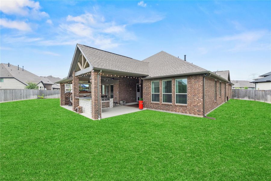 Oversized backyard lot