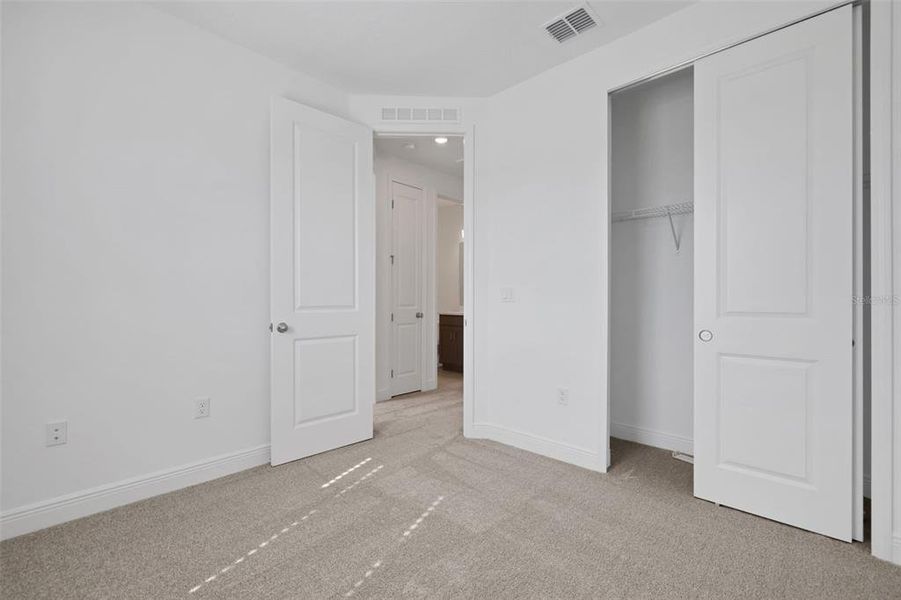 Spacious, unfurnished interior of a new home in , St. Cloud (Image 22).