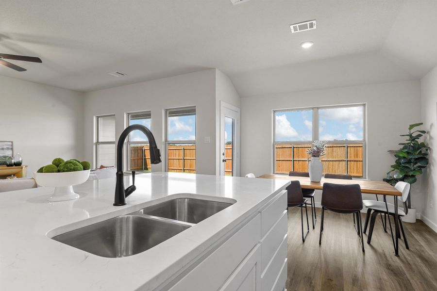 Representative furnished interior of a home built from the Essex by Cheldan Homes in Craftsmen's Corner, Cleburne (Image 18). Representative furnished interior of a home built from the Essex by Cheldan Homes in Craftsmen's Corner, Cleburne (Image 18).