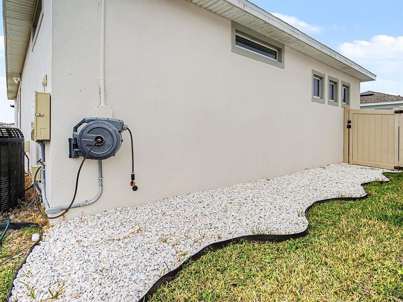 Exterior details and patio area of a home in , San Antonio (Image 30).