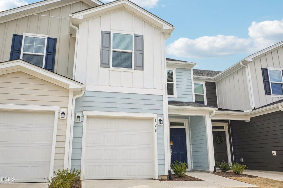 2-web-or-mls-Parker Ln-S1202-002