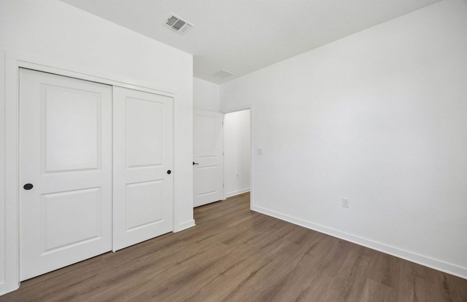 Spacious, unfurnished interior of a new home in Sun City Texas, Georgetown (Image 17).