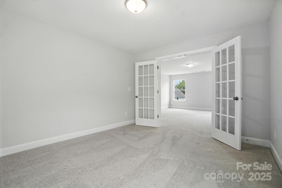 Spacious, unfurnished interior of a new home in Hampton Woods, Charlotte (Image 32).